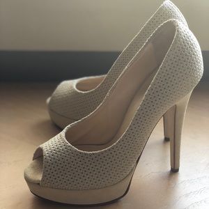 Mint condition- Italian/ FIORANGELO  PUMP size 38